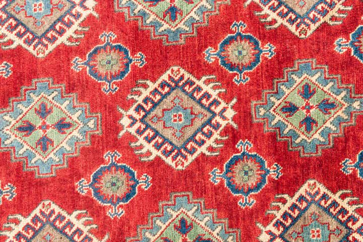 4' x 6' 1 Hand Knotted Kazak Rug