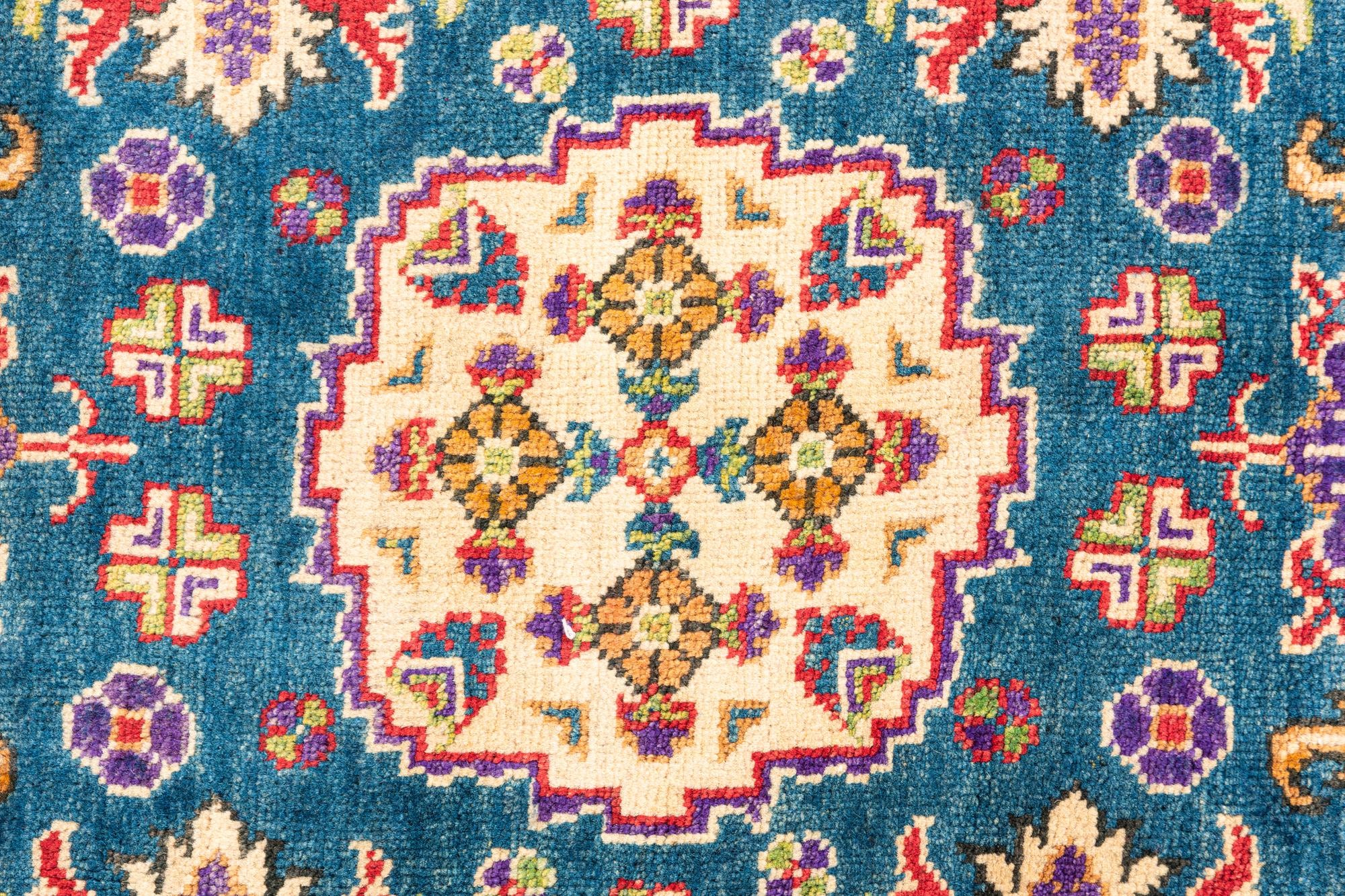 4' 1 x 6' Hand Knotted Kazak Rug