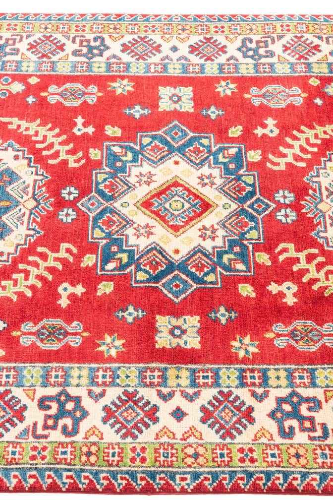 4' x 6' 1 Hand Knotted Kazak Rug