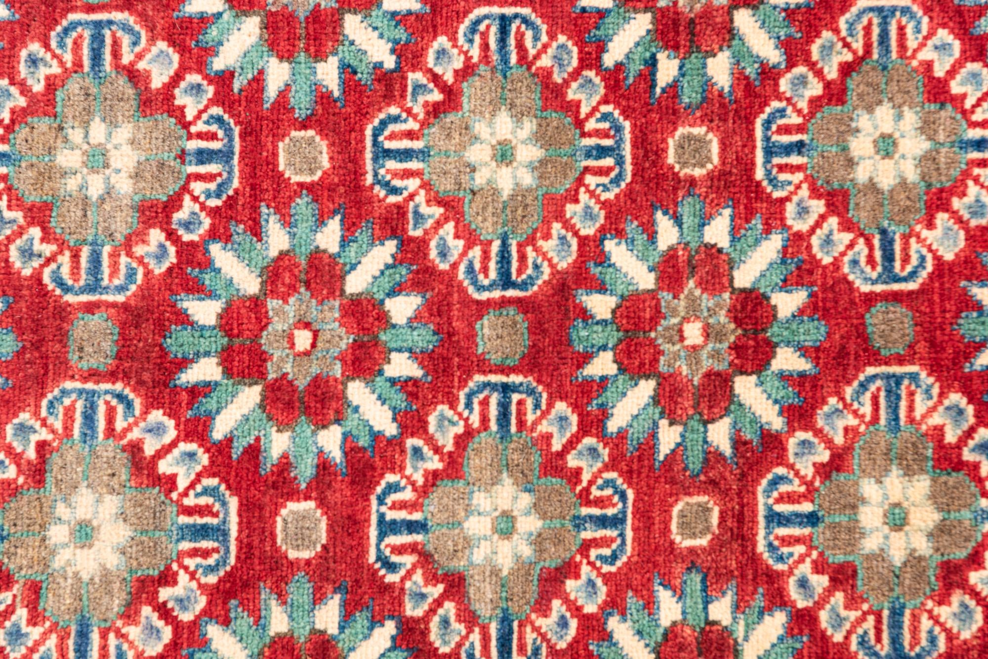 4' x 5' 10 Hand Knotted Kazak Rug