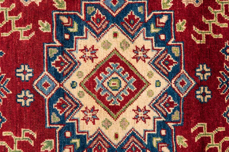 Detail image of 4' x 6' Hand Knotted Kazak Rug