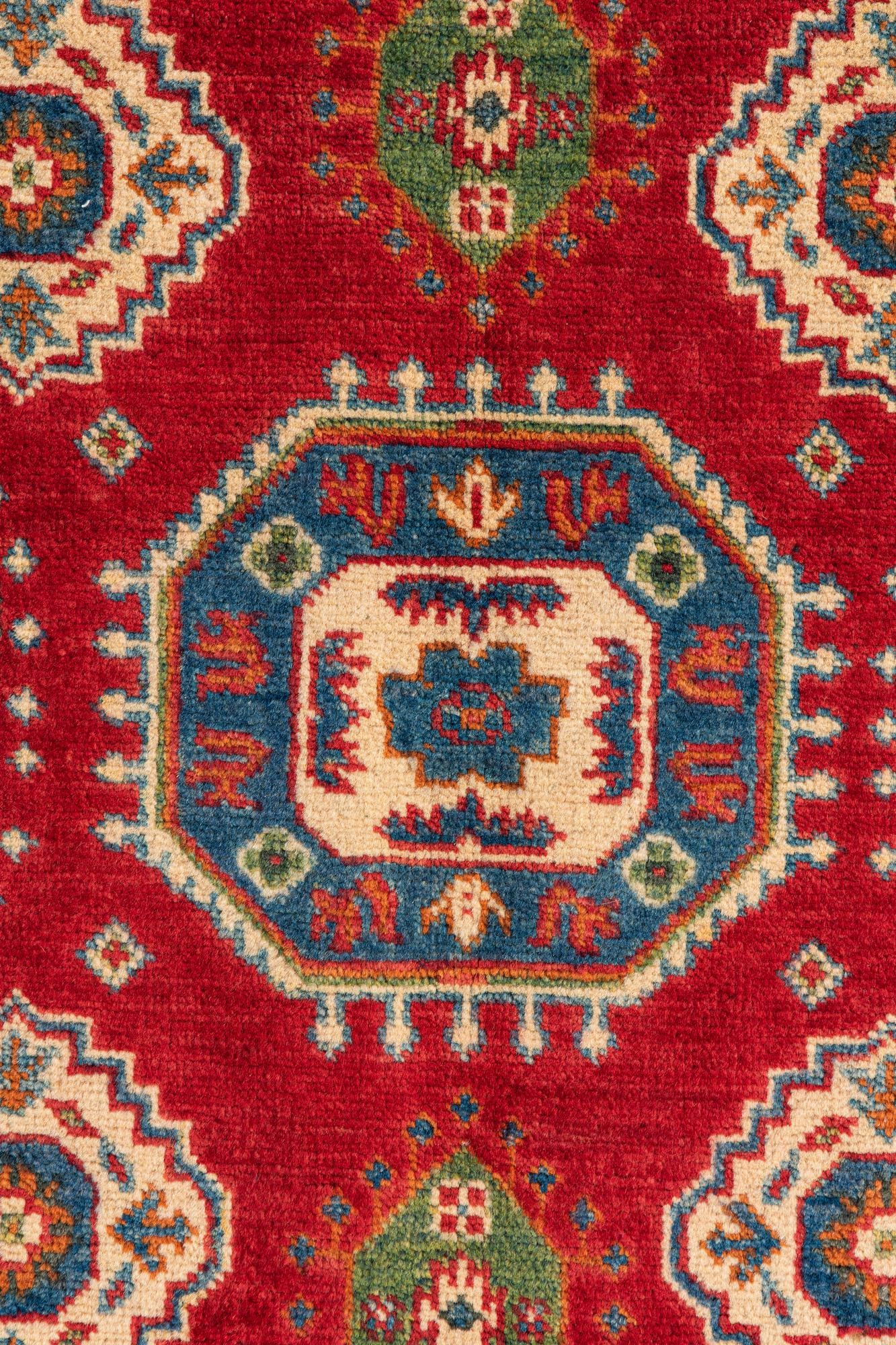 2' 8 x 4' Hand Knotted Kazak Rug