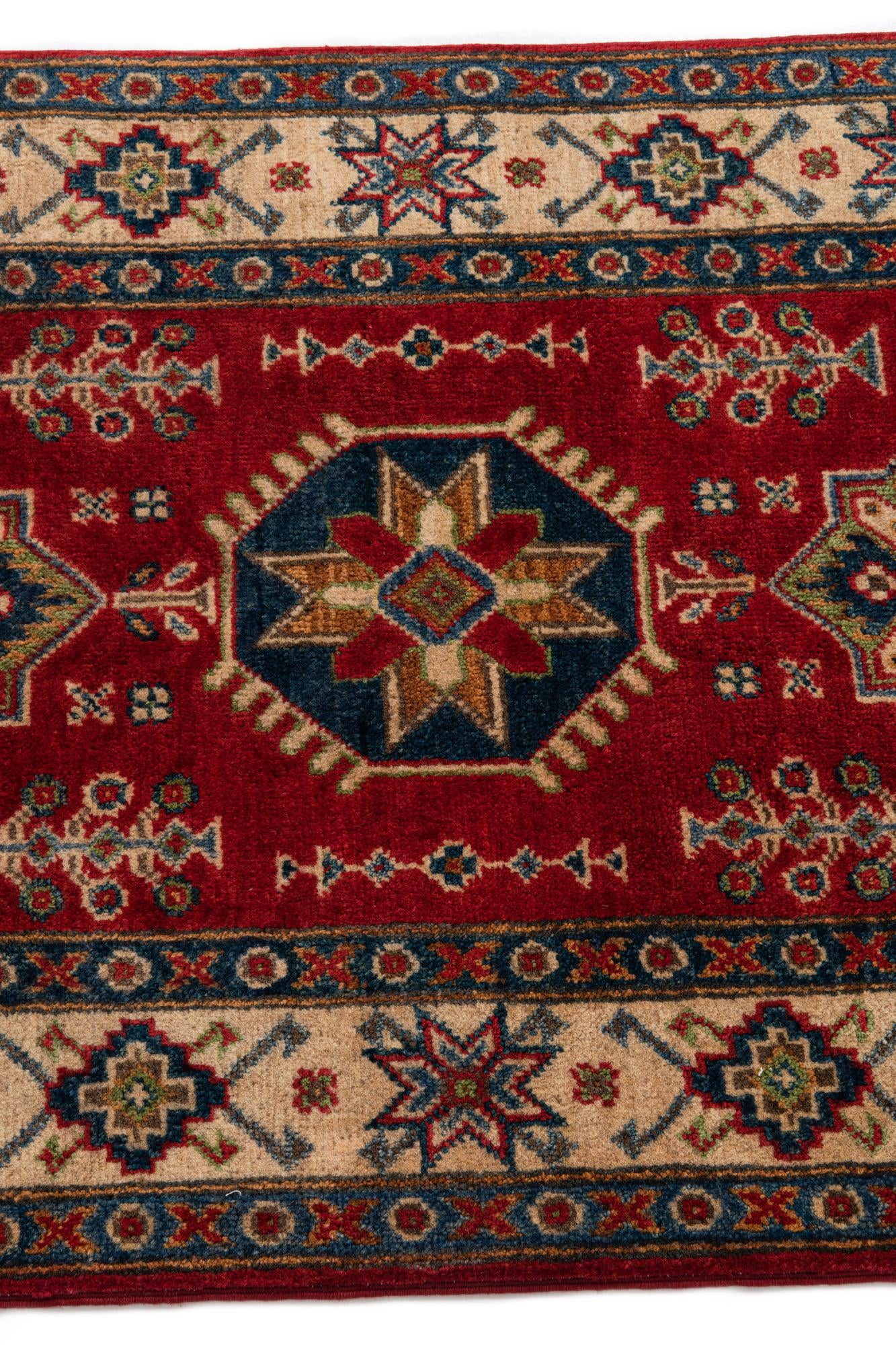 2' 7 x 4' 4 Hand Knotted Kazak Rug