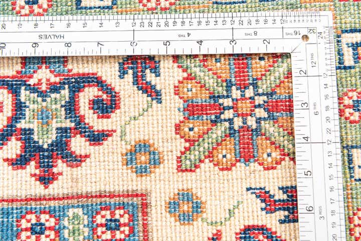 4' 10 x 6' 7 Hand Knotted Kazak Rug