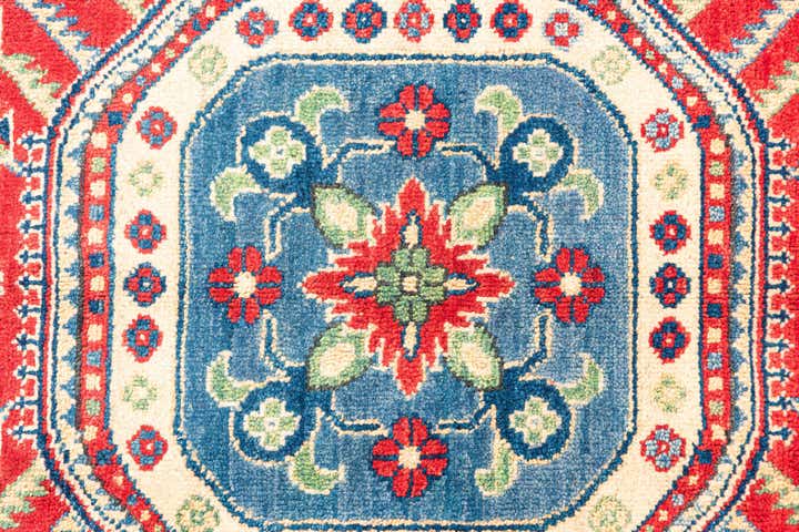 5' x 6' 10 Hand Knotted Kazak Rug