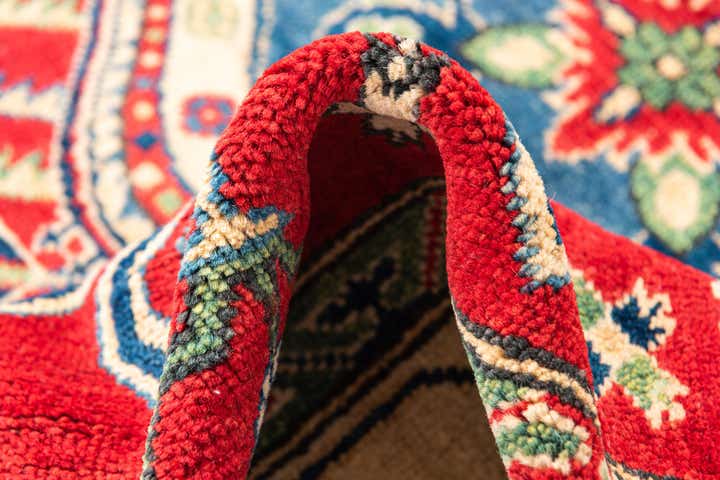 5' x 6' 10 Hand Knotted Kazak Rug