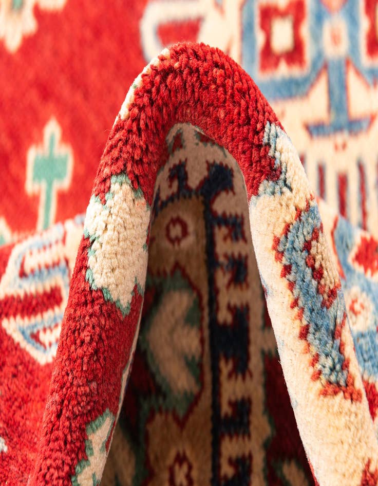 Detail image of 5' 2 x 6' 10  Hand Knotted Kazak Rug