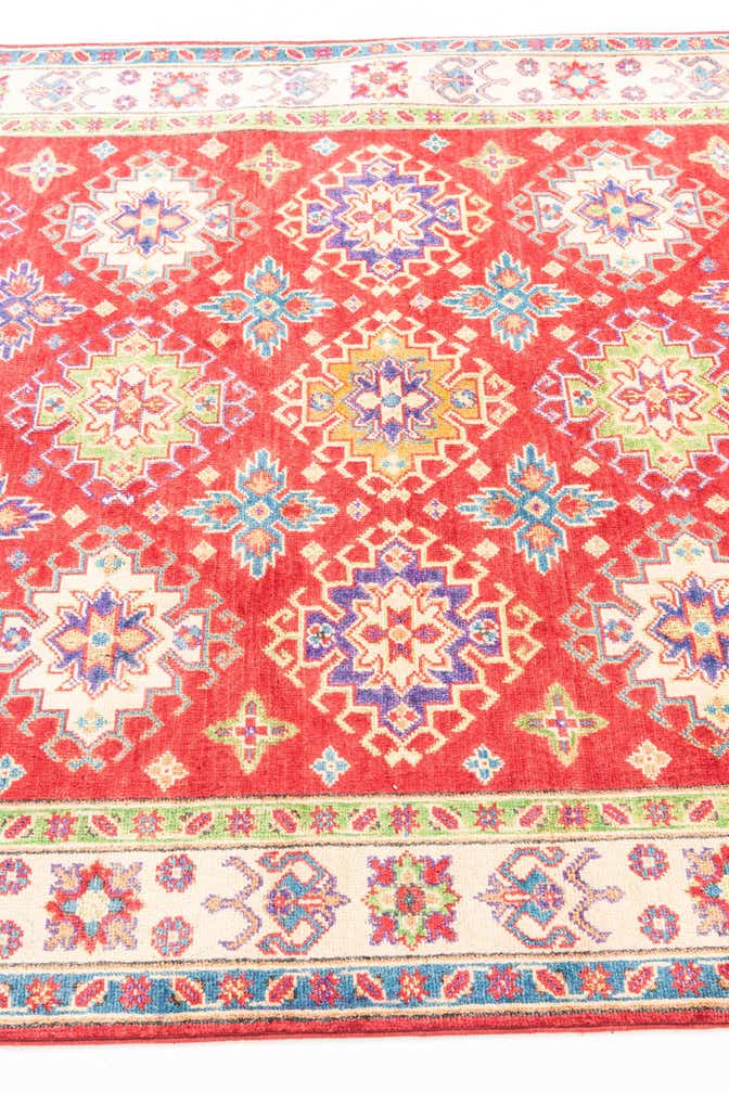 5' x 7' Hand Knotted Kazak Rug