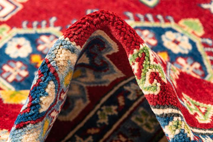 5' x 6' 6 Hand Knotted Kazak Rug