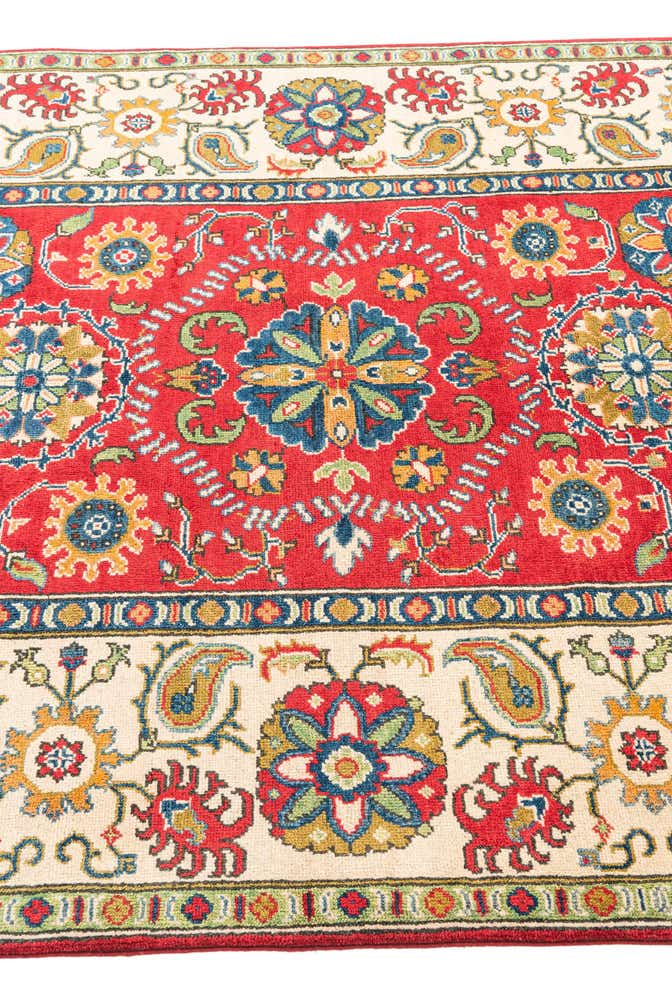 4' 10 x 6' 7 Hand Knotted Kazak Rug