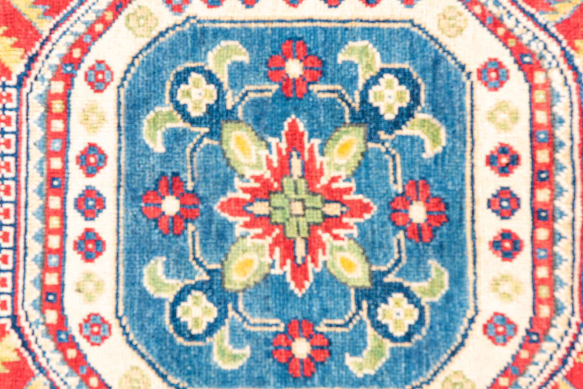 5' 1 x 6' 10 Hand Knotted Kazak Rug