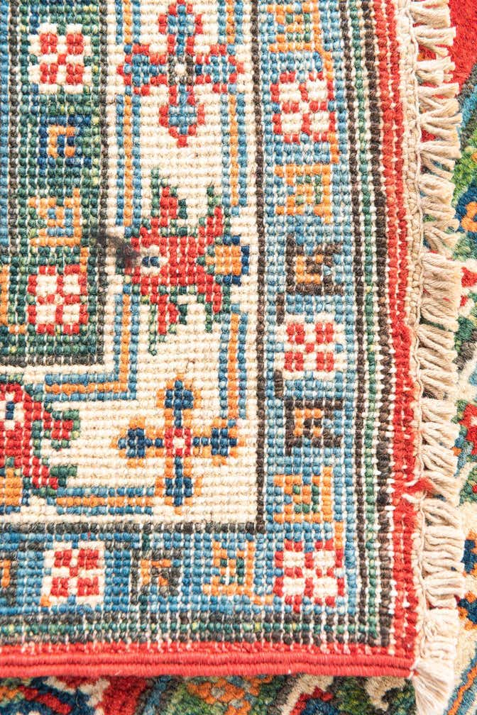 2' 8 x 4' 3 Hand Knotted Kazak Rug
