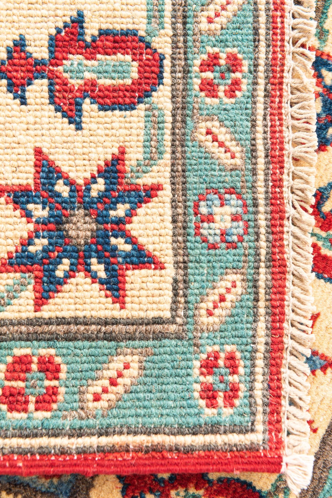 2' 9 x 4' 3 Hand Knotted Kazak Rug