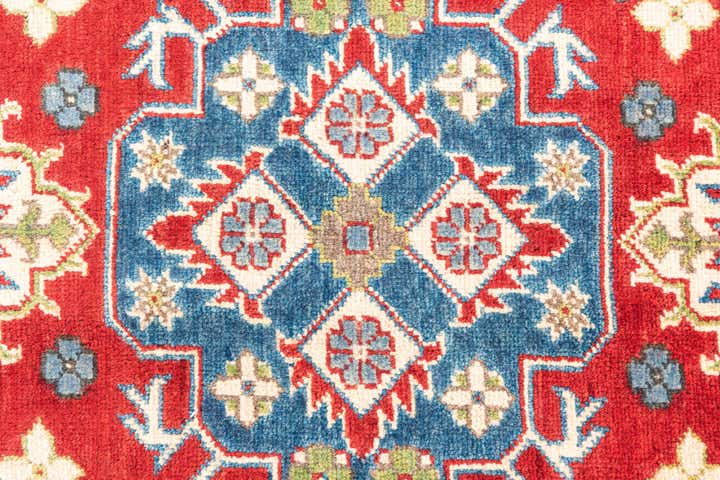 2' 8 x 4' Hand Knotted Kazak Rug