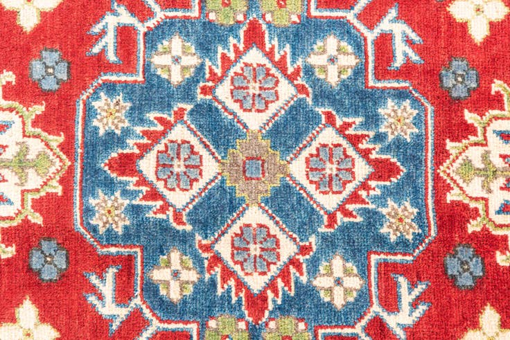 Detail image of 2' 8 x 4' Hand Knotted Kazak Rug