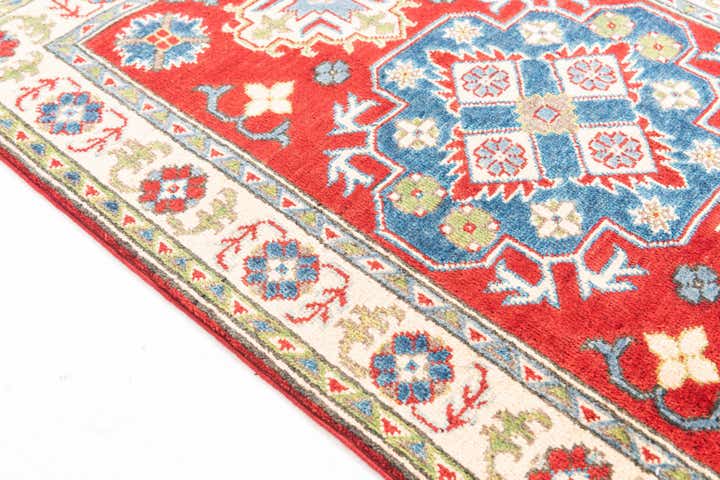 2' 8 x 4' Hand Knotted Kazak Rug