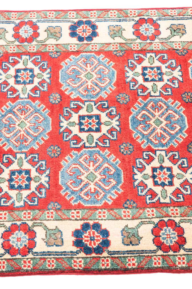 2' 9 x 4' Hand Knotted Kazak Rug