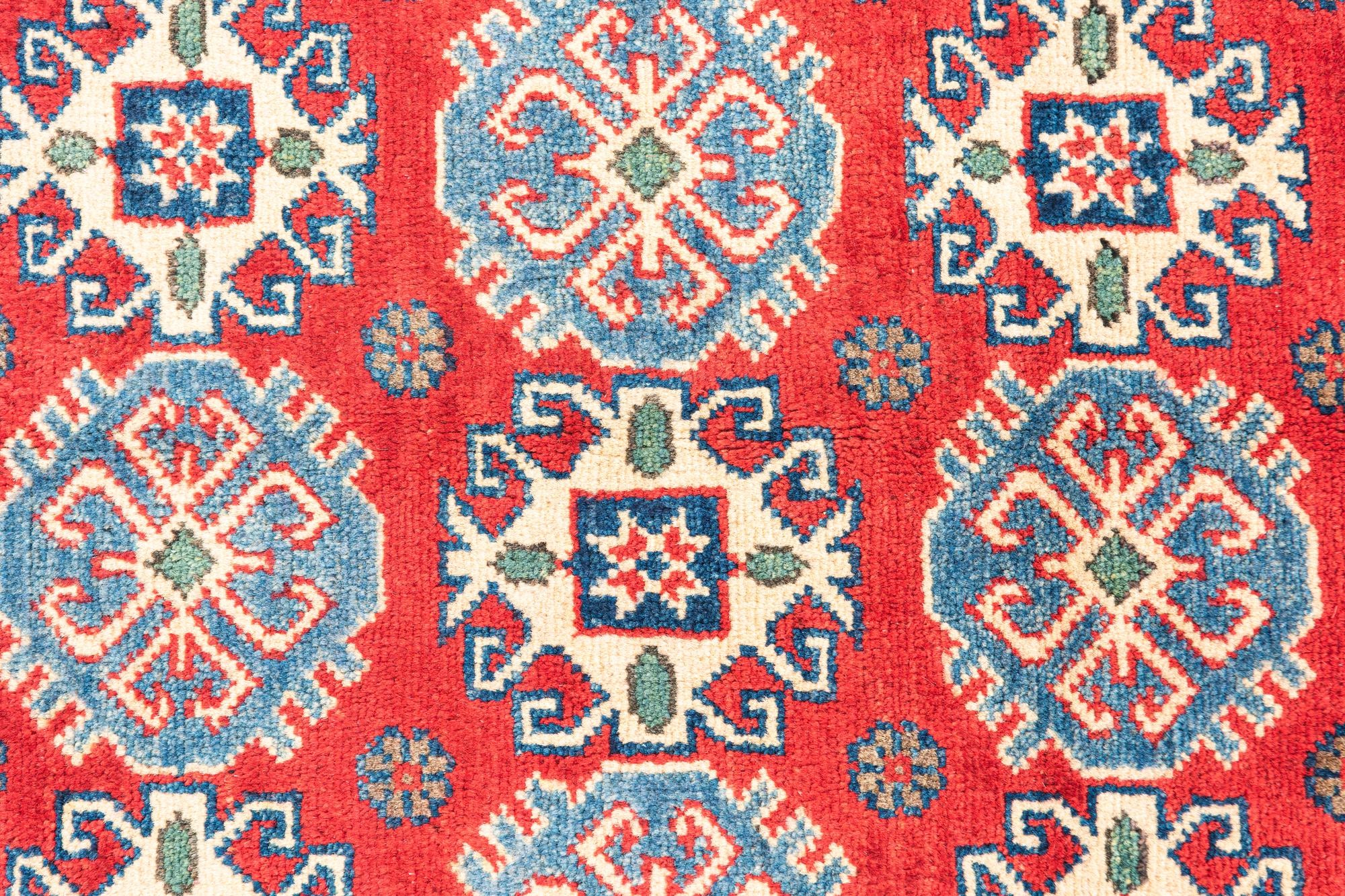 2' 9 x 4' Hand Knotted Kazak Rug