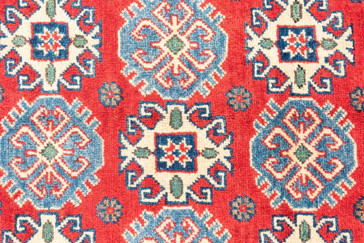 2' 9 x 4' Hand Knotted Kazak Rug