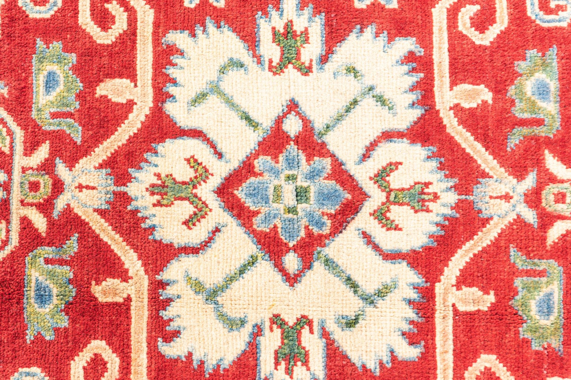 2' 8 x 4' 3 Hand Knotted Kazak Rug