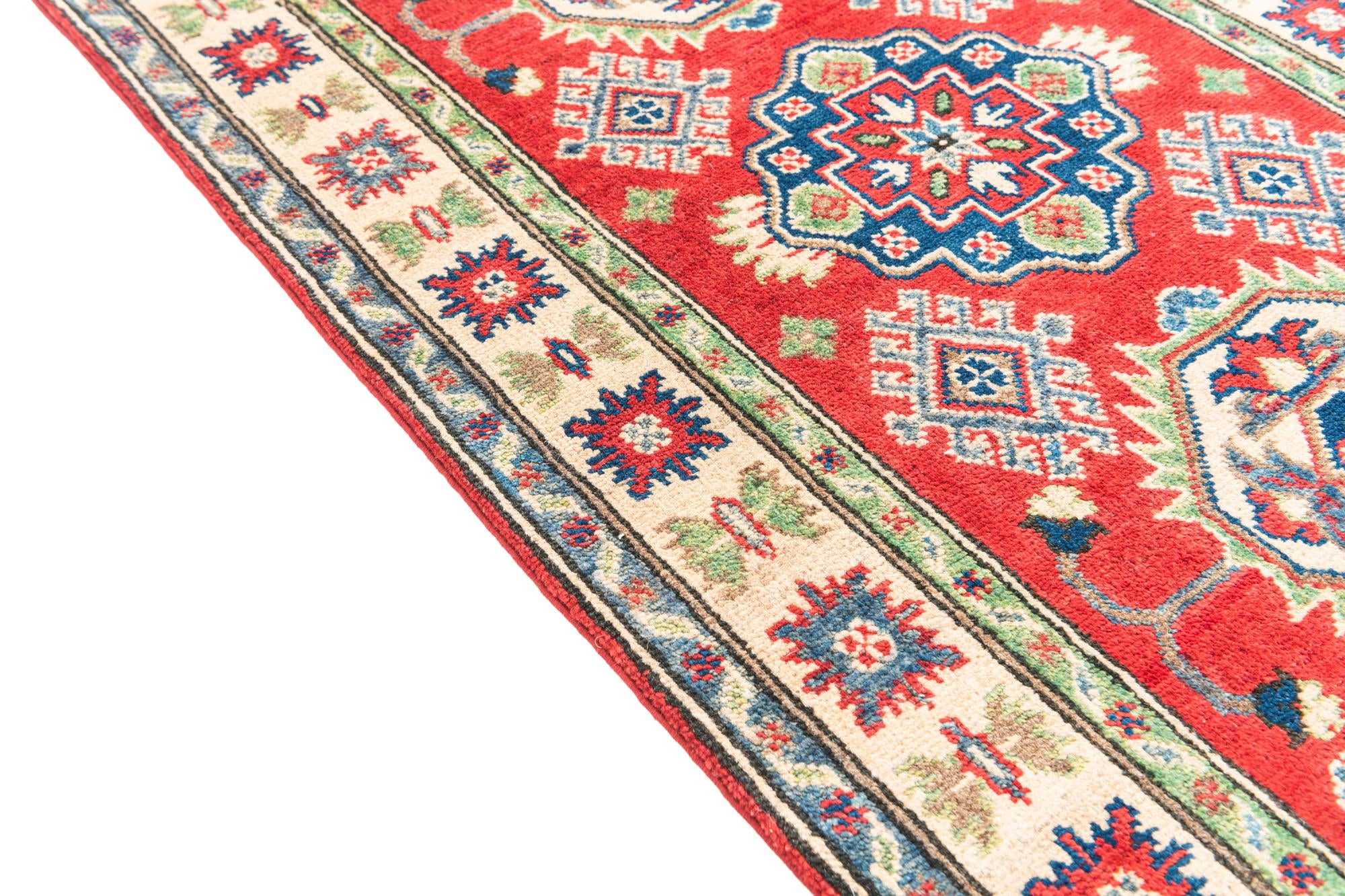 2' 7 x 4' 2 Hand Knotted Kazak Rug