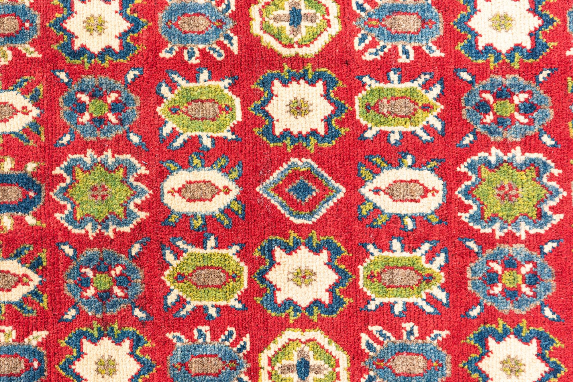 2' 6 x 4' 2 Hand Knotted Kazak Rug