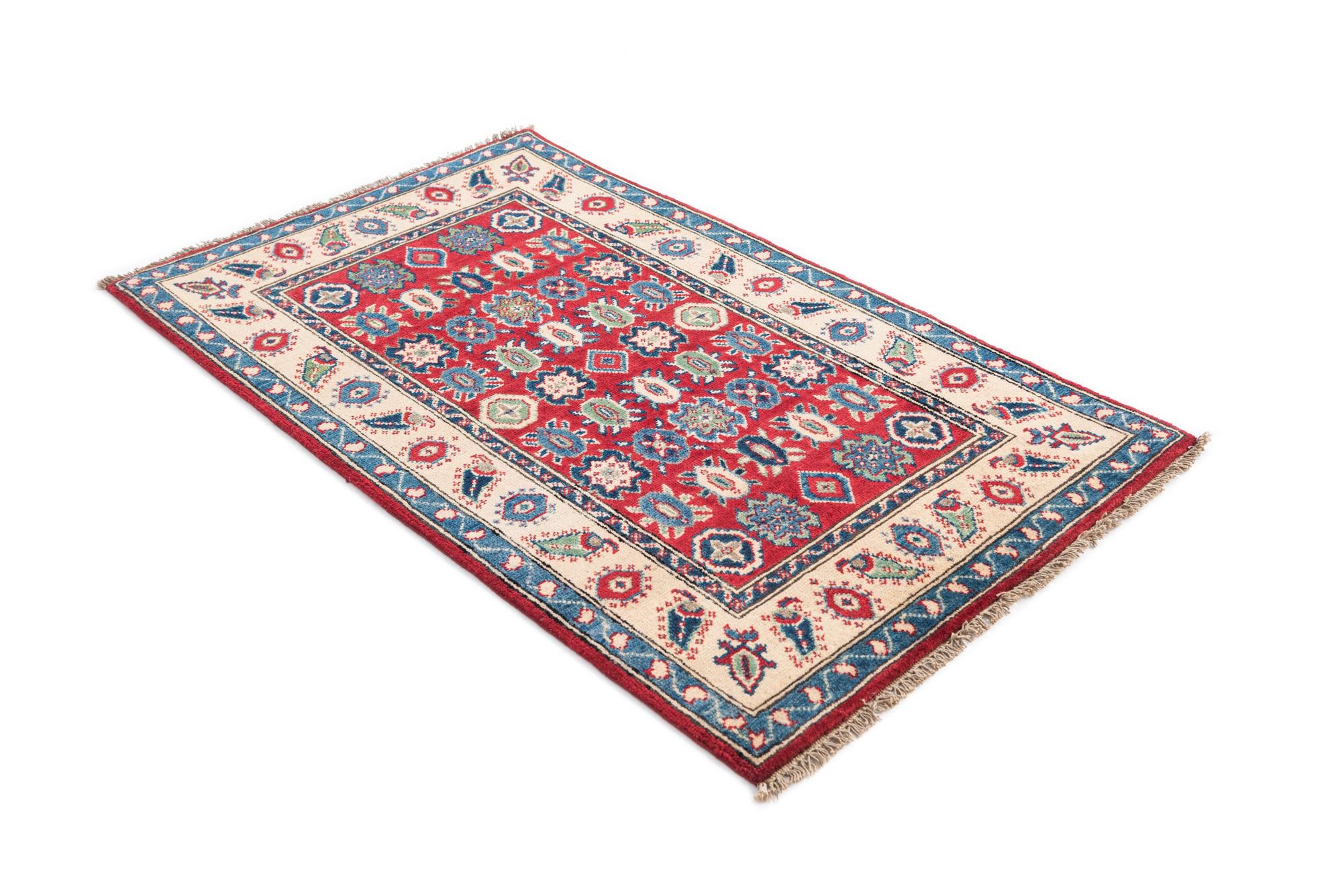 2' 8 x 4' 6 Hand Knotted Kazak Rug