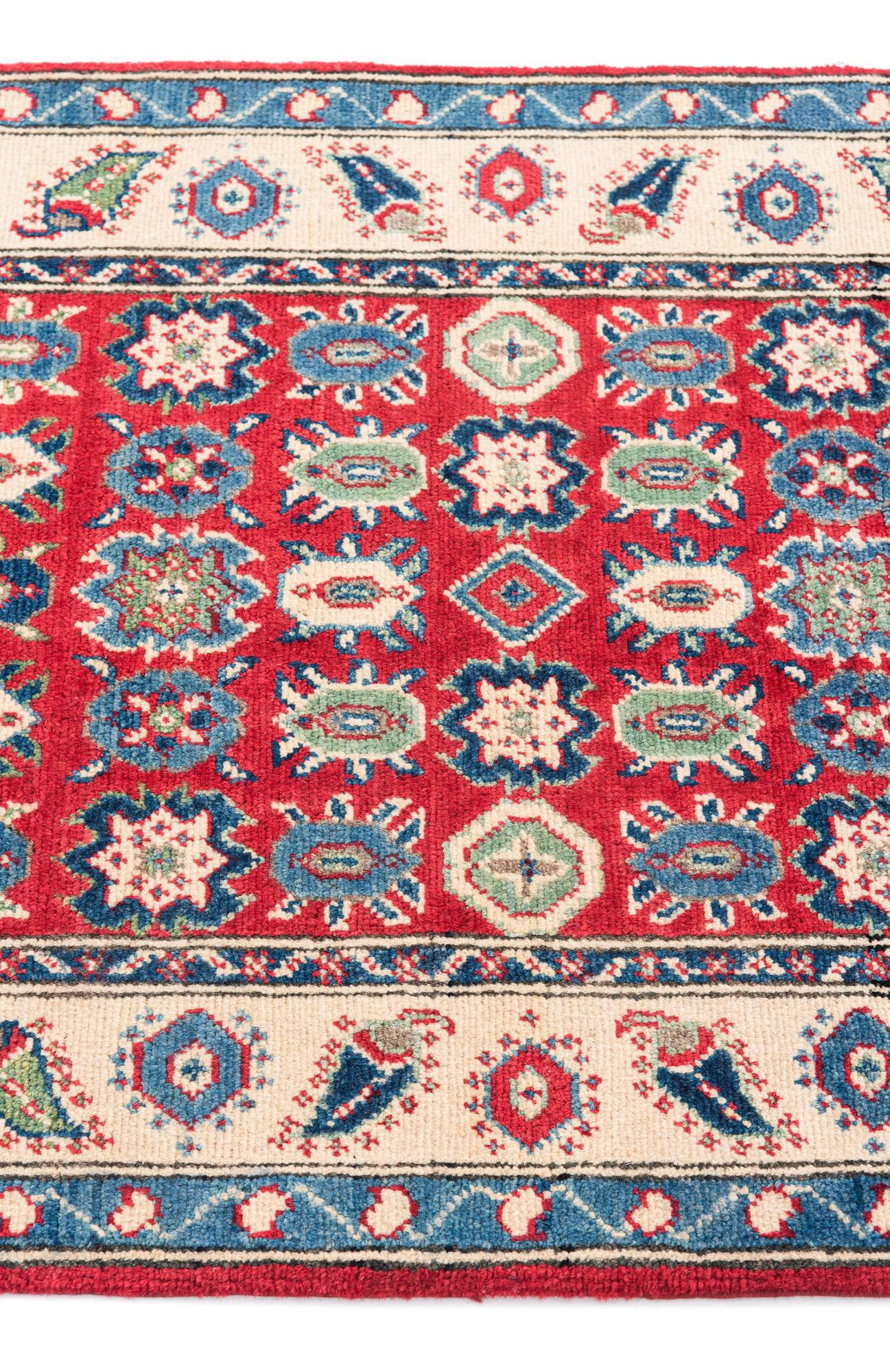 2' 8 x 4' 6 Hand Knotted Kazak Rug