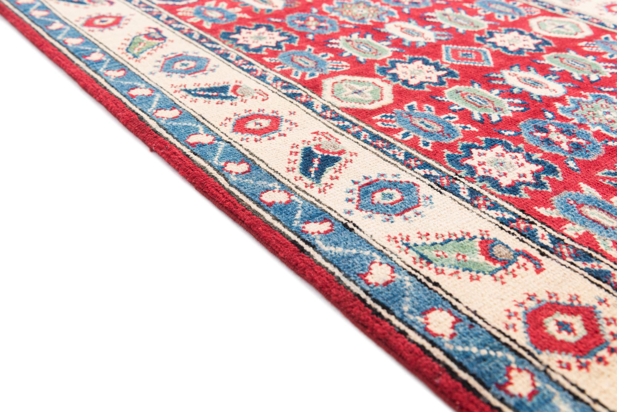 2' 8 x 4' 6 Hand Knotted Kazak Rug