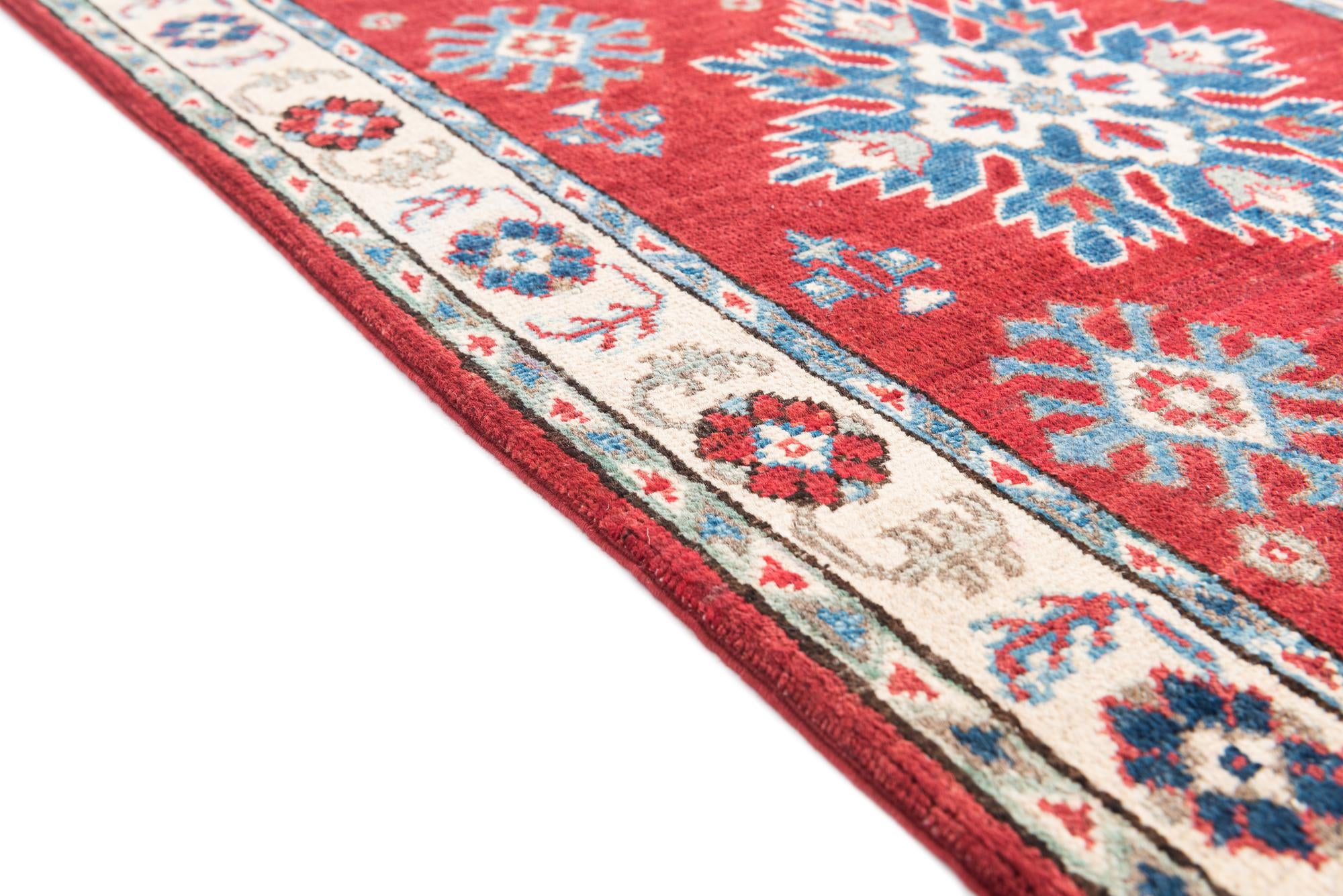 2' 8 x 4' 5 Hand Knotted Kazak Rug