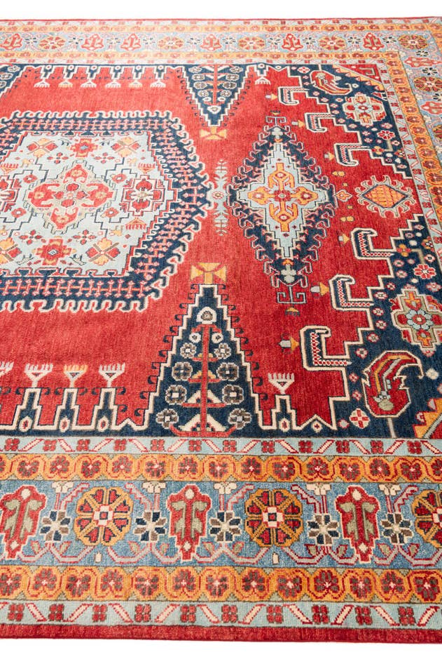 Detail image of 8' 3 x 9' 10 Hand Knotted Kazak Rug