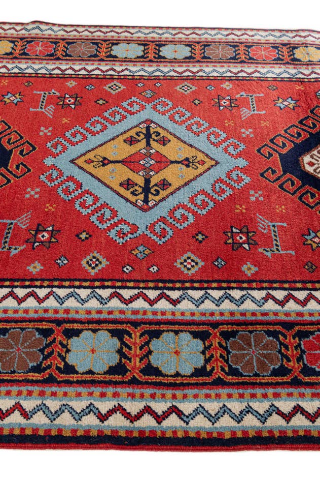 Detail image of 4' 3 x 6' 6 Hand Knotted Kazak Rug
