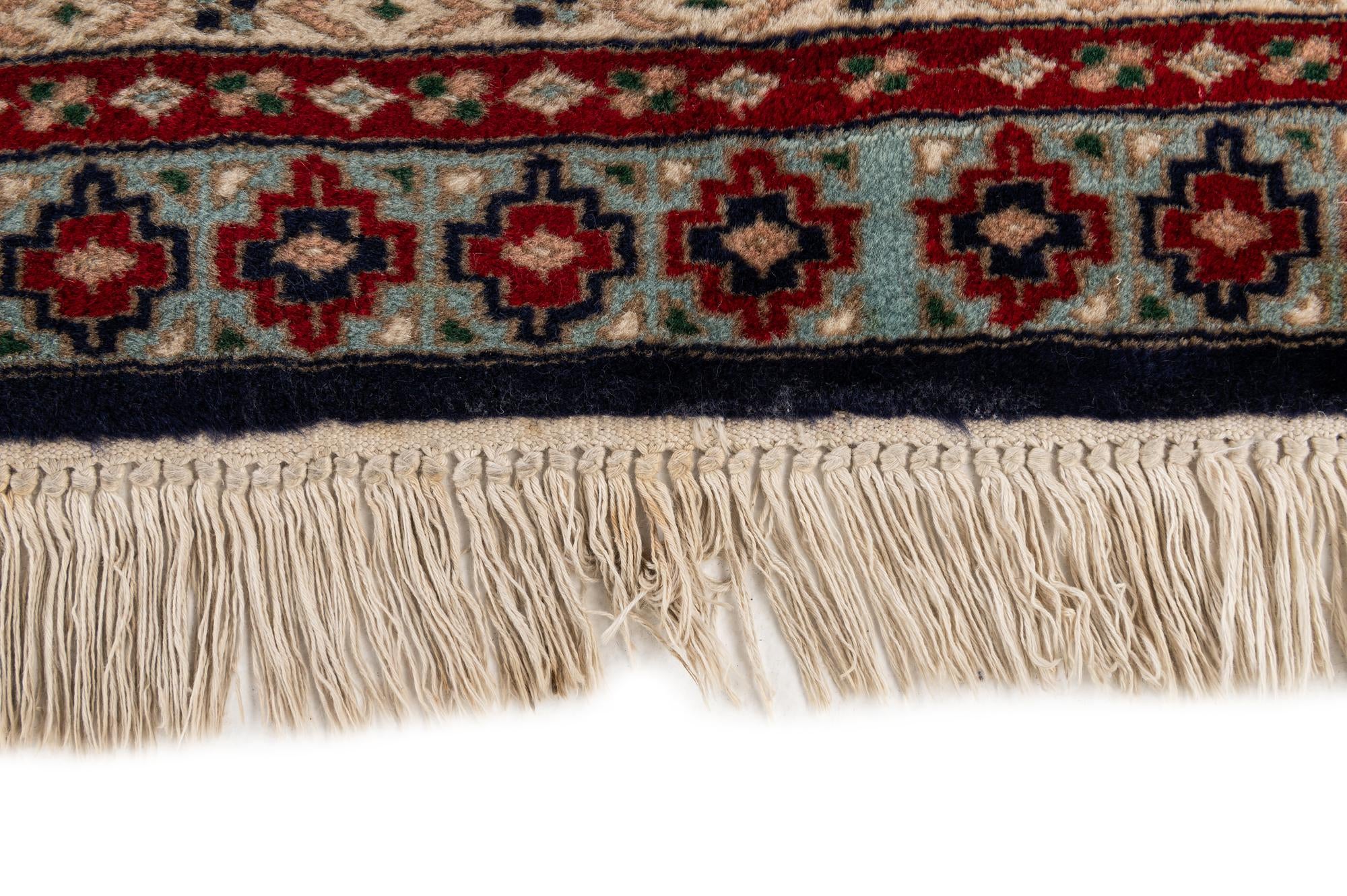 4' x 6' 1 Hand Knotted Kazak Rug