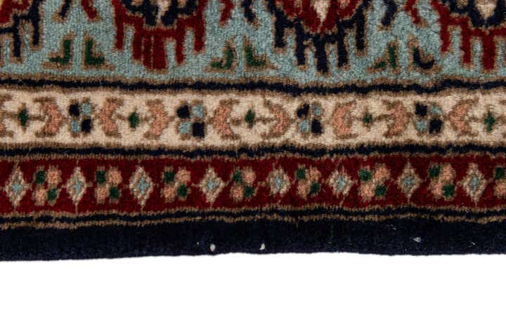 4' x 6' 1 Hand Knotted Kazak Rug