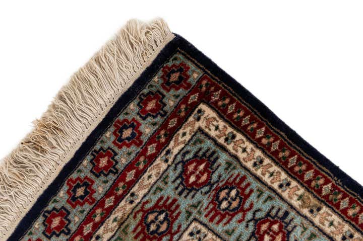 4' x 6' 1 Hand Knotted Kazak Rug