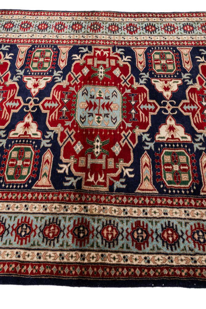 4' x 6' 1 Hand Knotted Kazak Rug