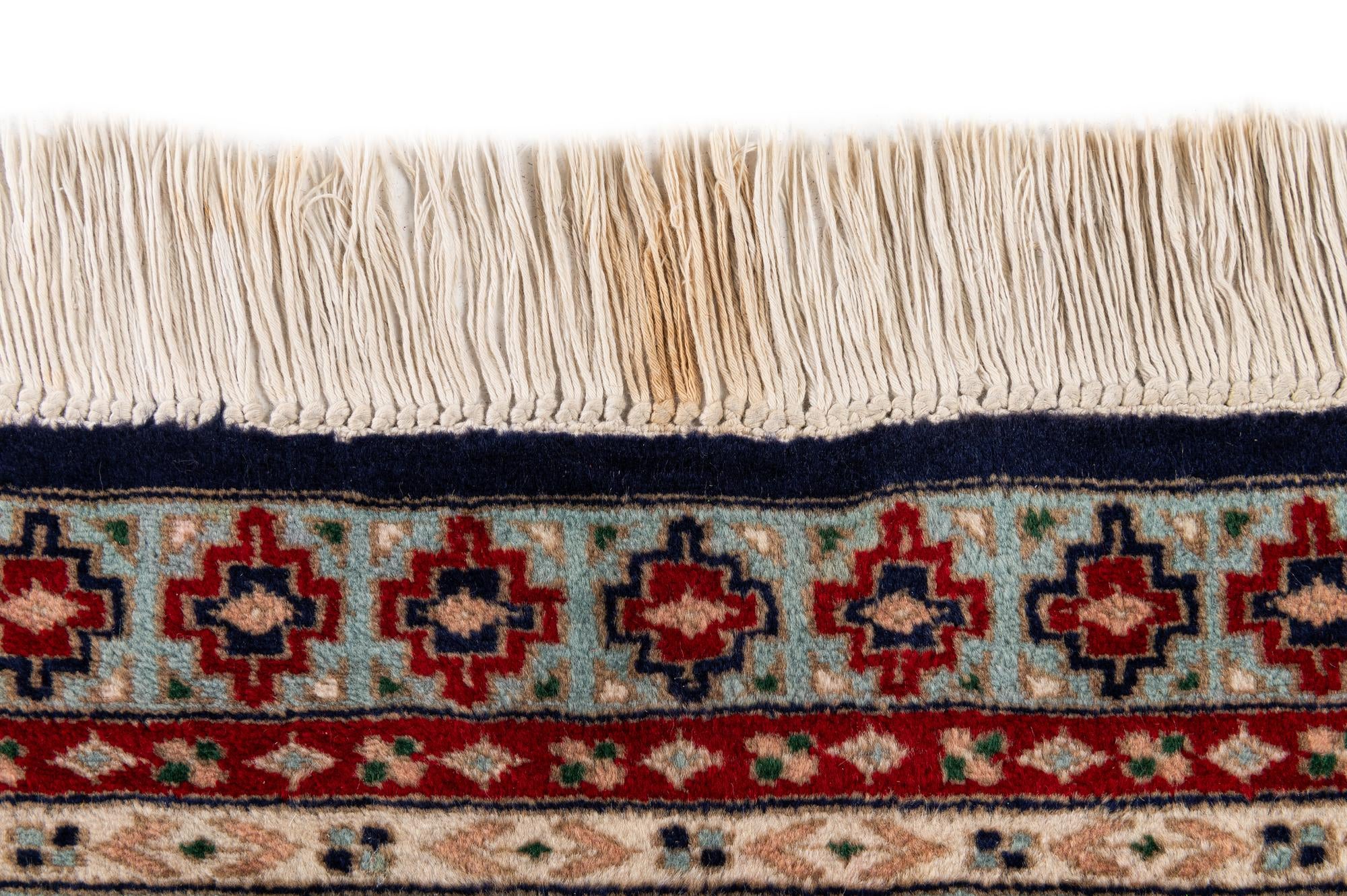 4' x 6' 1 Hand Knotted Kazak Rug