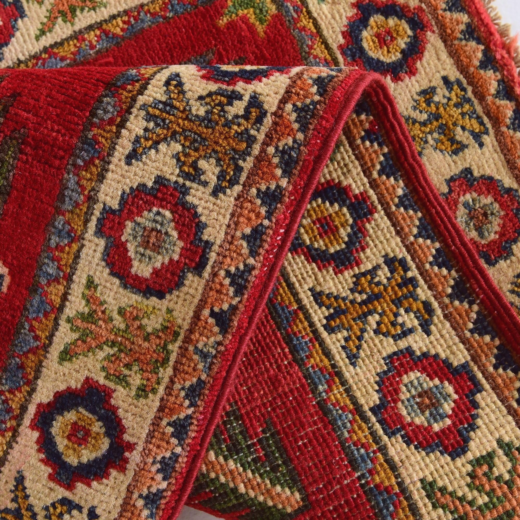 2' x 3' Hand Knotted Kazak Rug