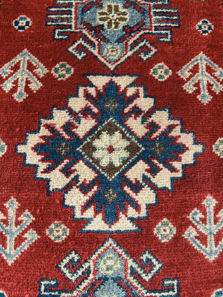 2' x 3' Hand Knotted Kazak Rug