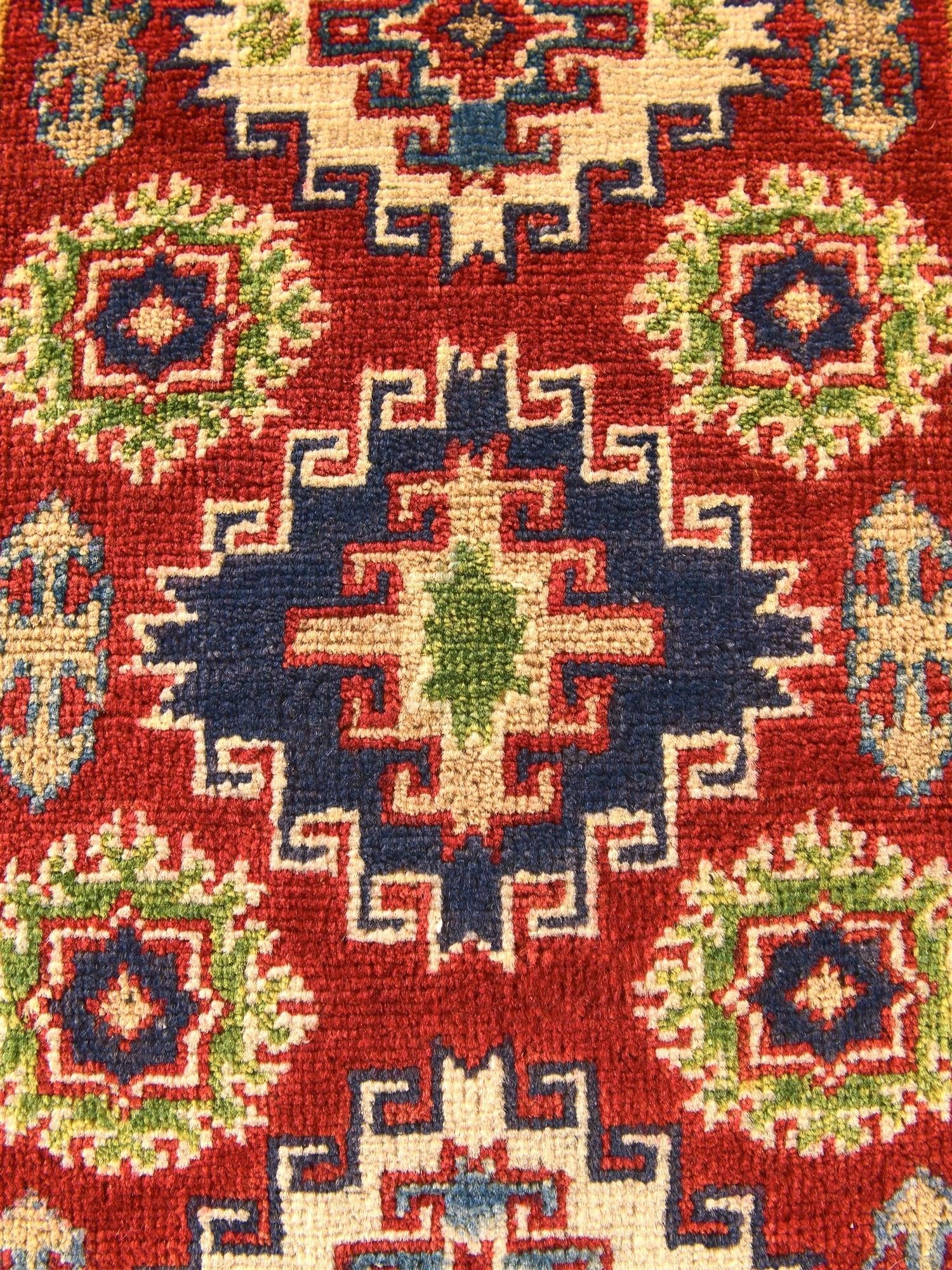 2' x 3' 1 Hand Knotted Kazak Rug