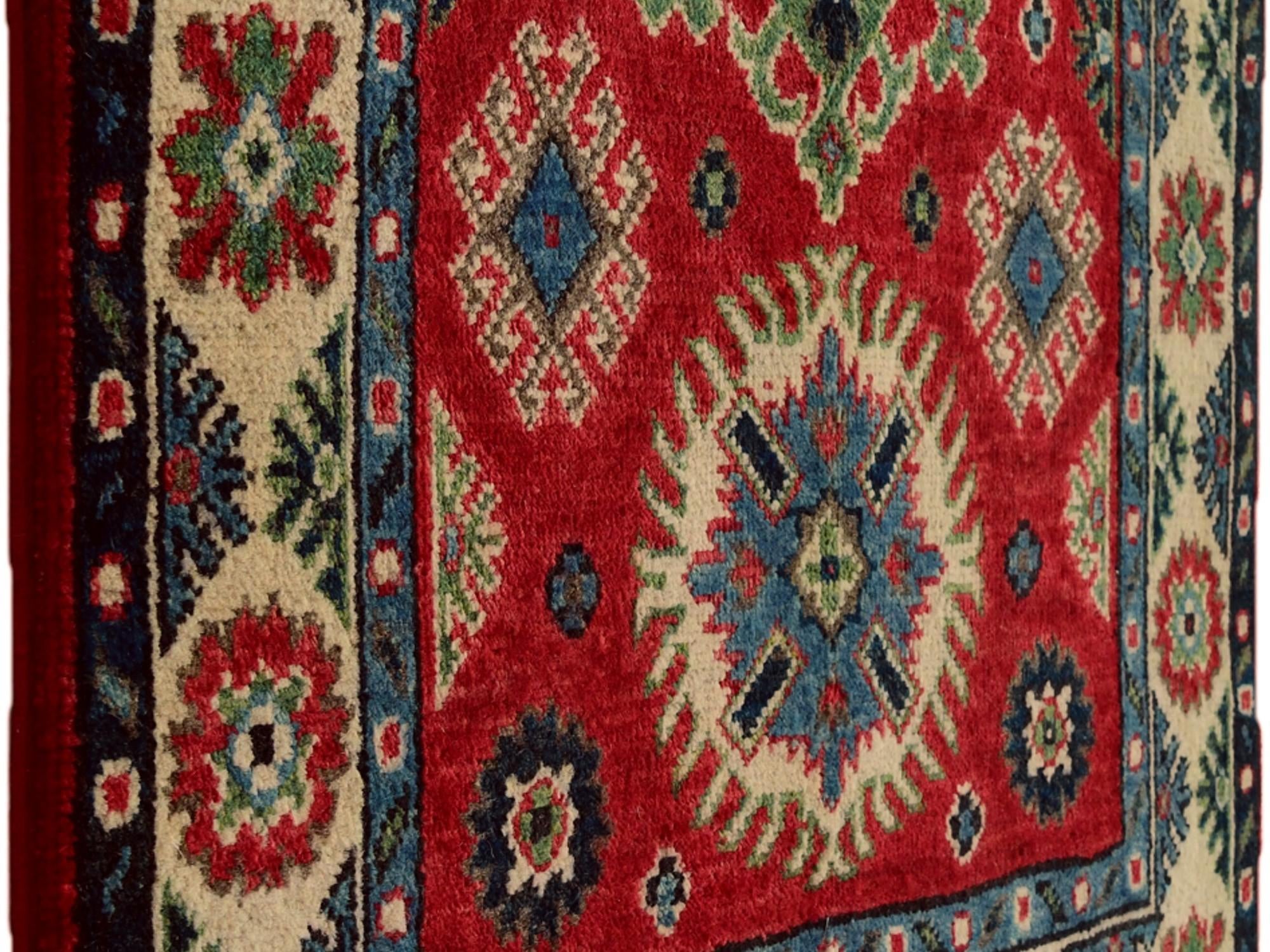 2' 9 x 4' Hand Knotted Kazak Rug