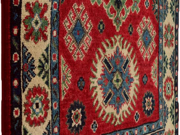 2' 9 x 4' Hand Knotted Kazak Rug
