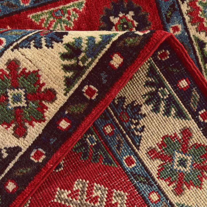 2' 9 x 4' Hand Knotted Kazak Rug