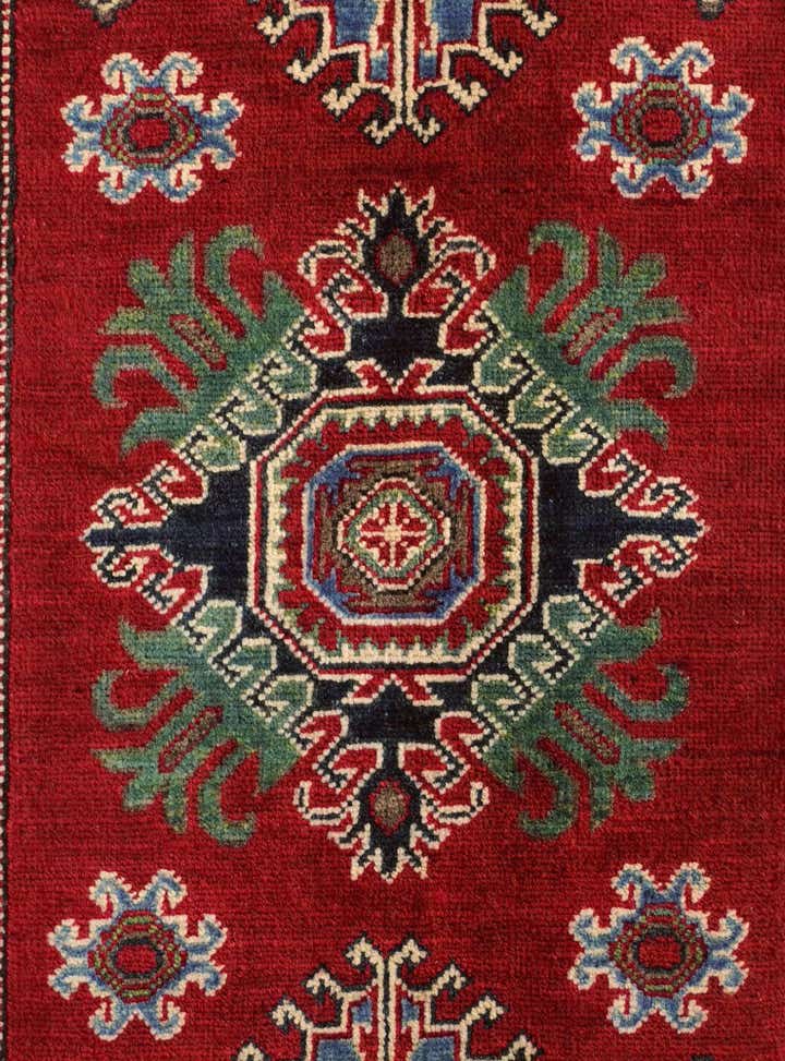 2' 9 x 4' Hand Knotted Kazak Rug
