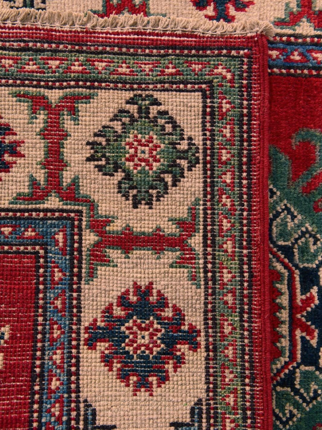 2' 9 x 4' Hand Knotted Kazak Rug