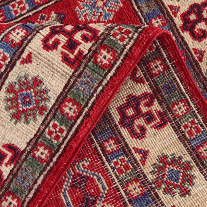 2' 7 x 4' 2 Hand Knotted Kazak Rug