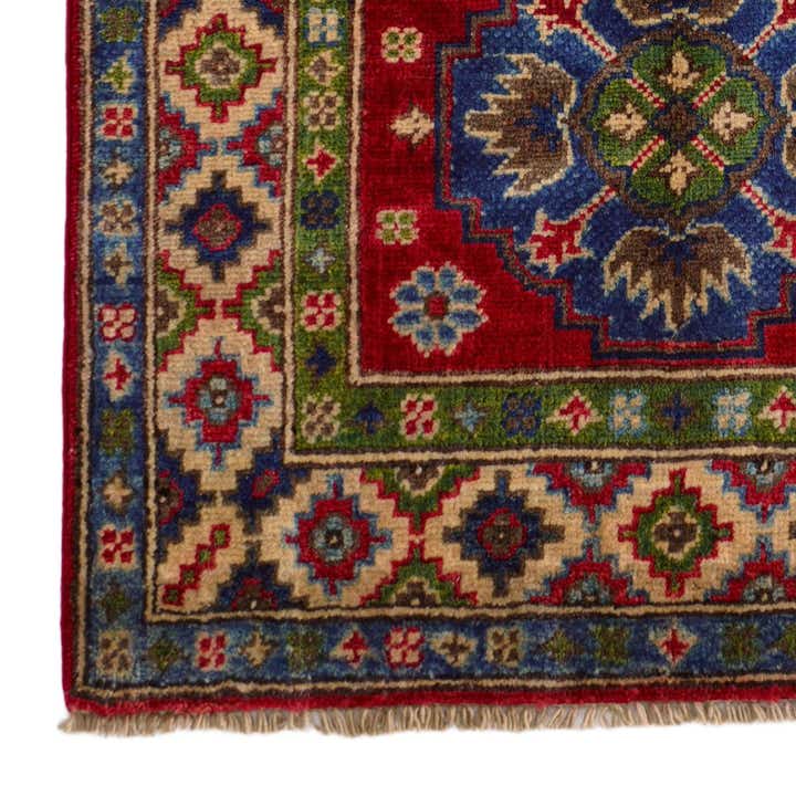 2' 7 x 4' 4 Hand Knotted Kazak Rug