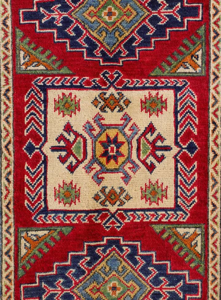 2' 7 x 4' 3 Hand Knotted Kazak Rug