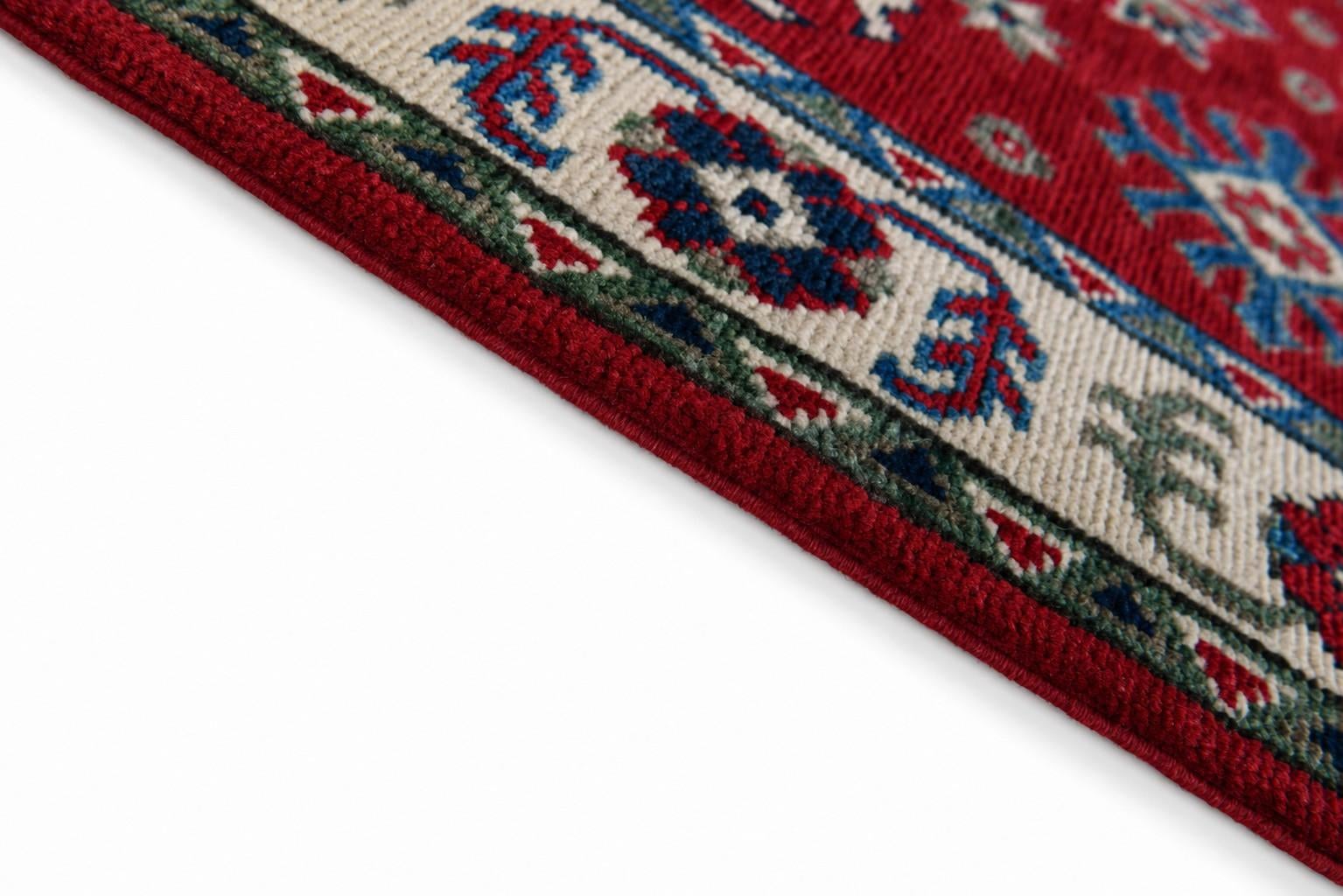 2' 8 x 4' Hand Knotted Kazak Rug