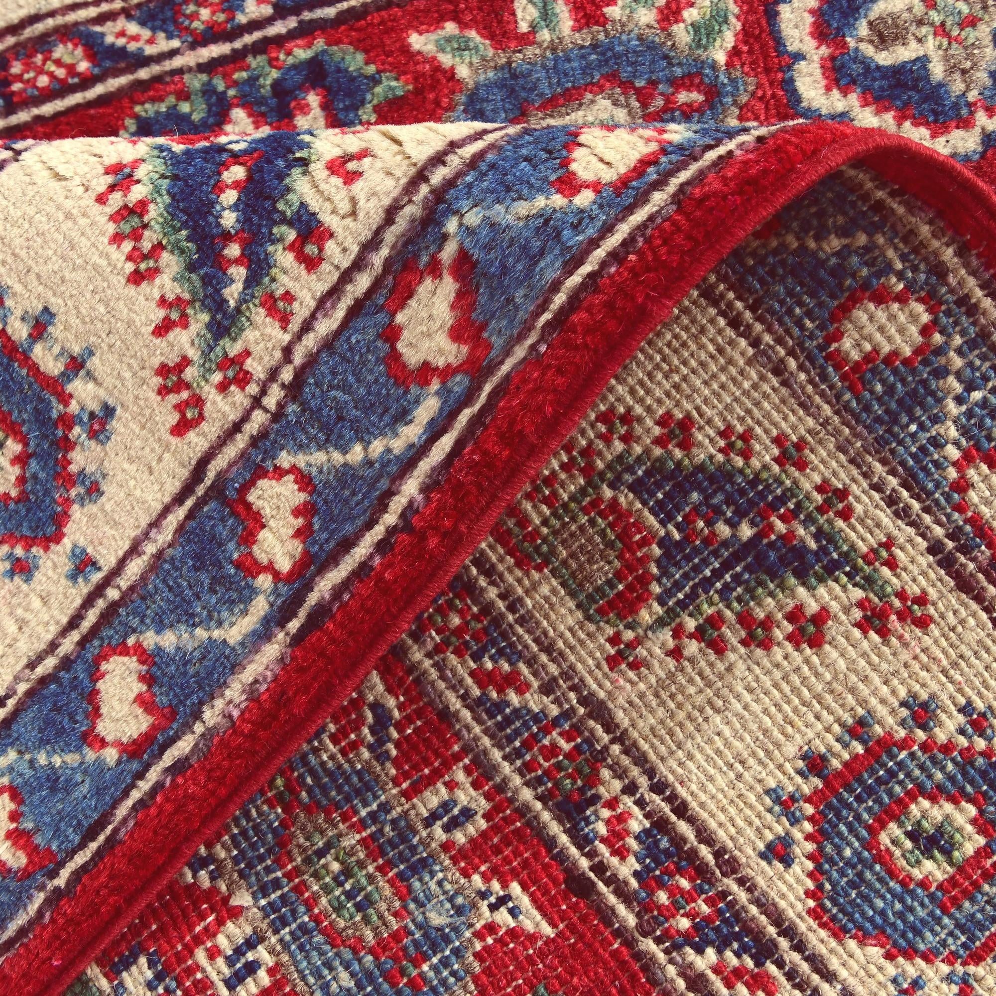 2' 8 x 4' 2 Hand Knotted Kazak Rug